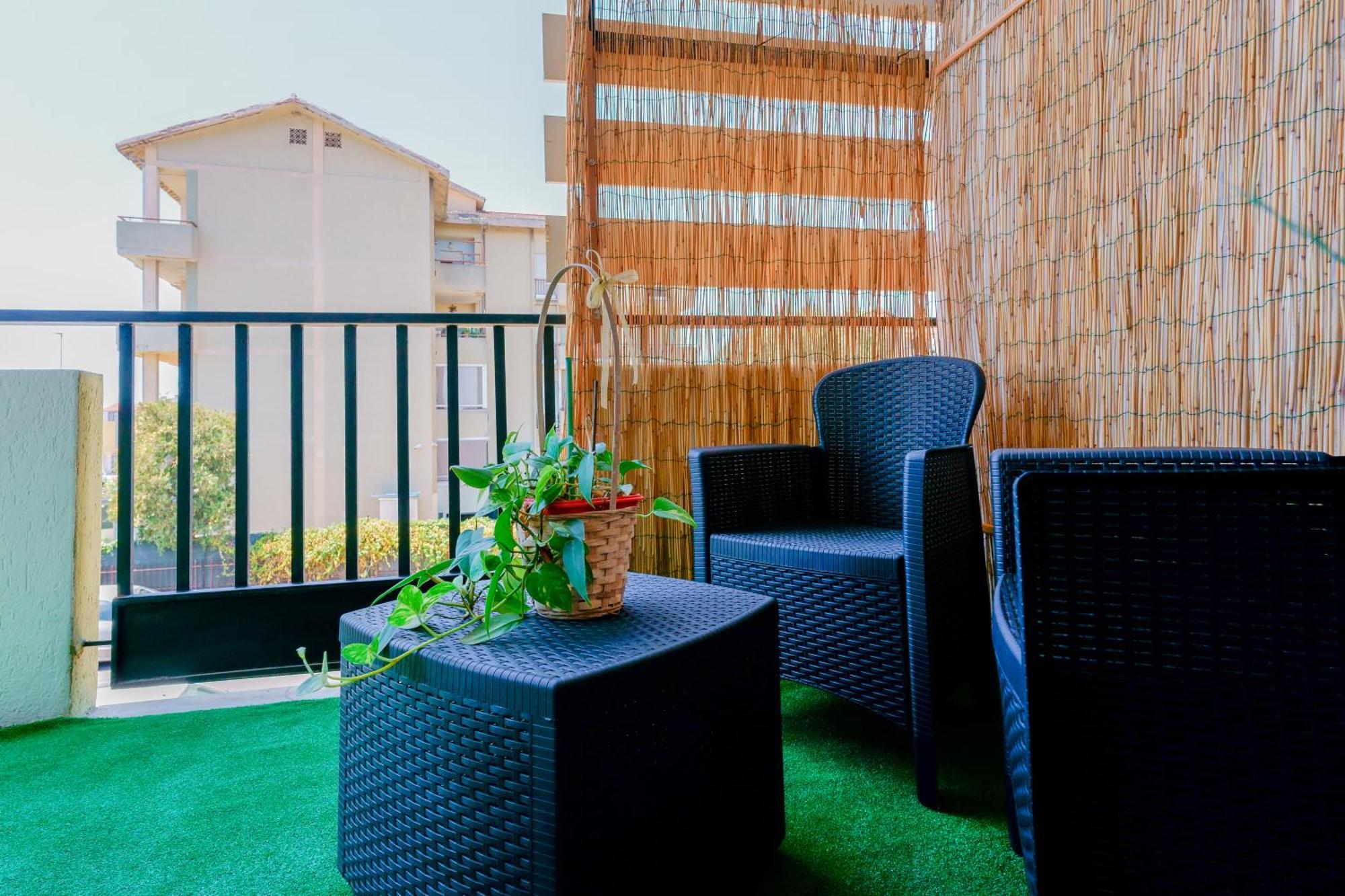 Unplug Bed & Breakfast Quartu Sant'Elena Bagian luar foto