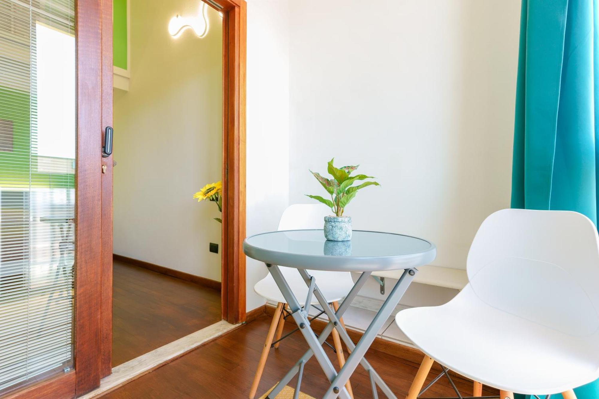 Unplug Bed & Breakfast Quartu Sant'Elena Bagian luar foto