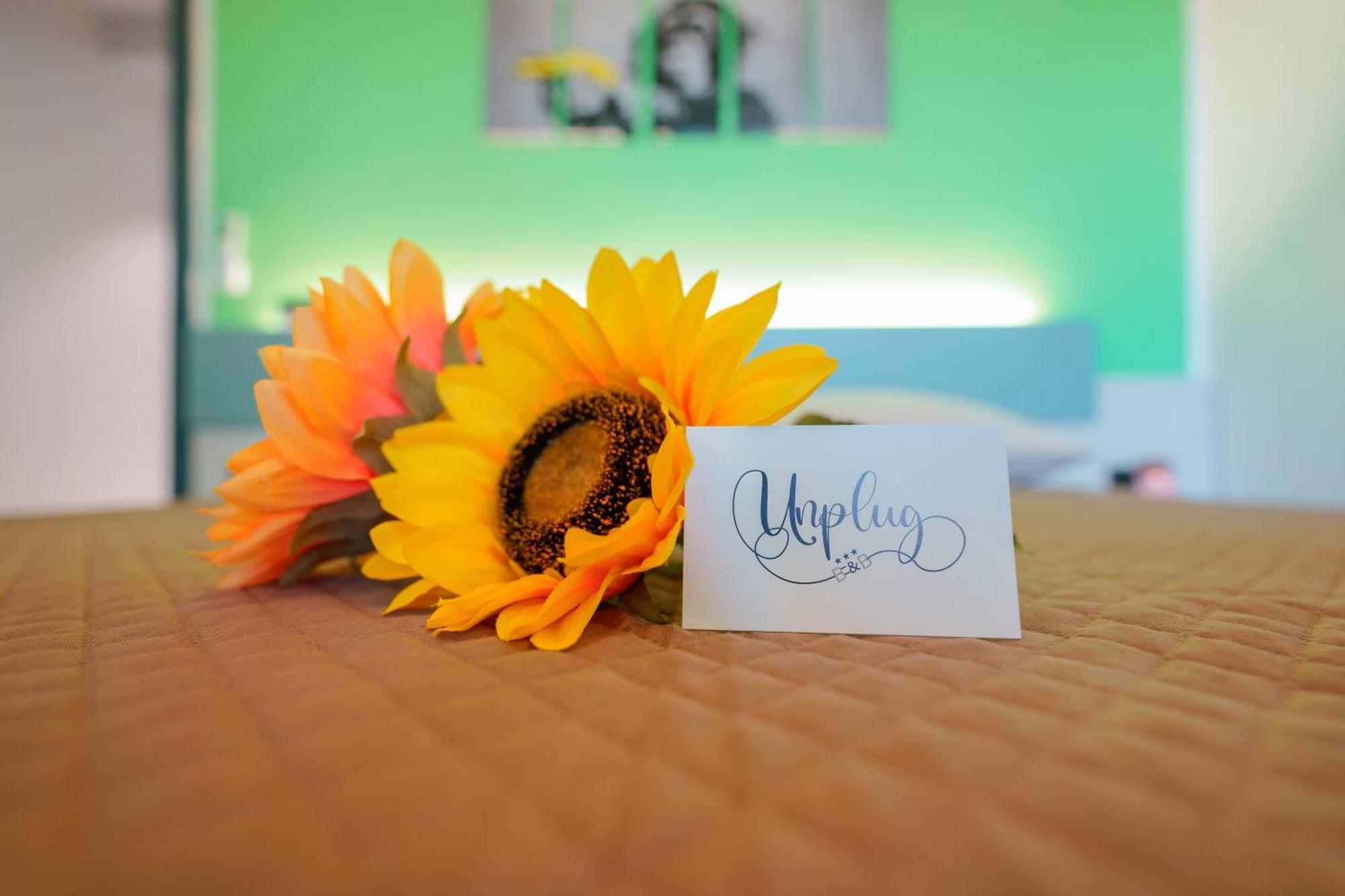 Unplug Bed & Breakfast Quartu Sant'Elena Bagian luar foto