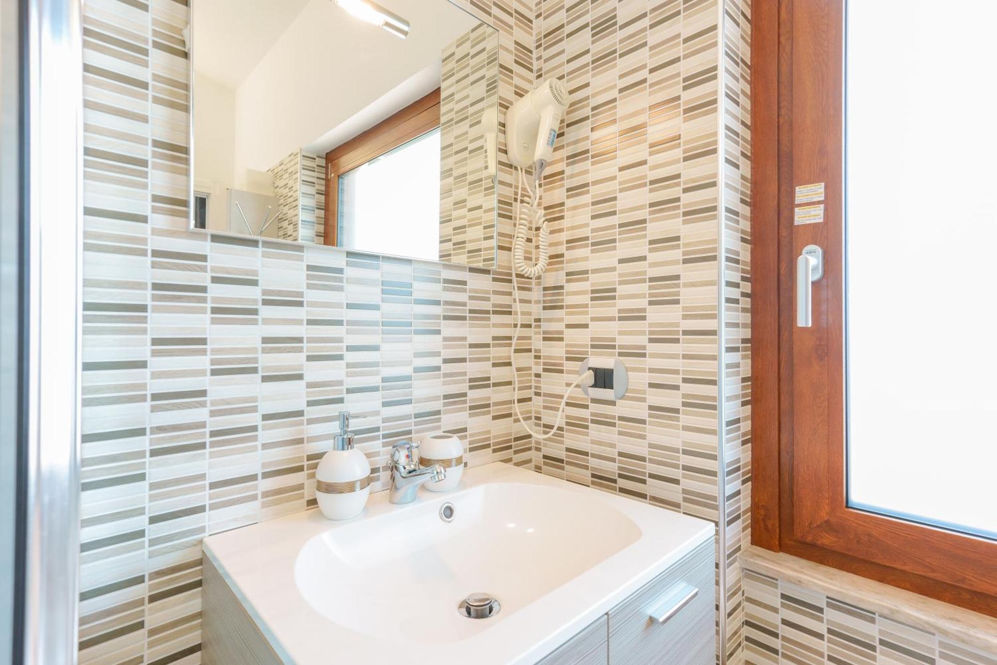 Unplug Bed & Breakfast Quartu Sant'Elena Bagian luar foto