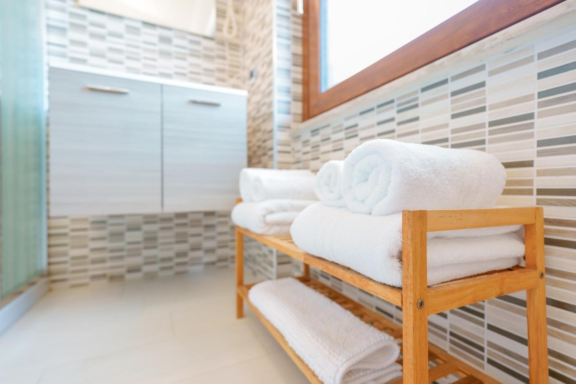 Unplug Bed & Breakfast Quartu Sant'Elena Bagian luar foto